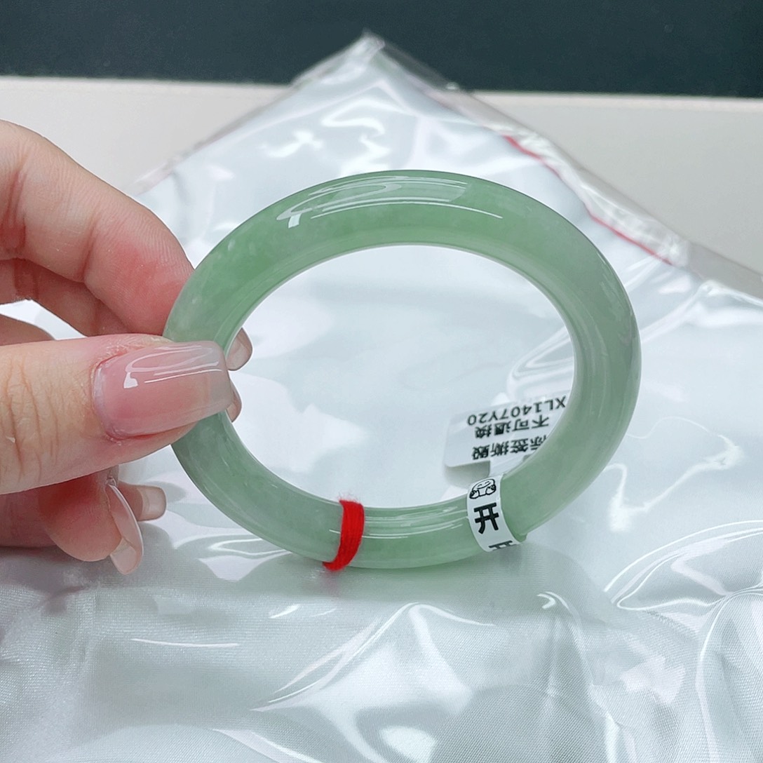 翡翠手镯未镶嵌圆54