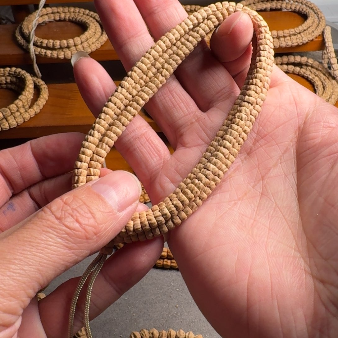 柏香籽/百香籽手串5.5