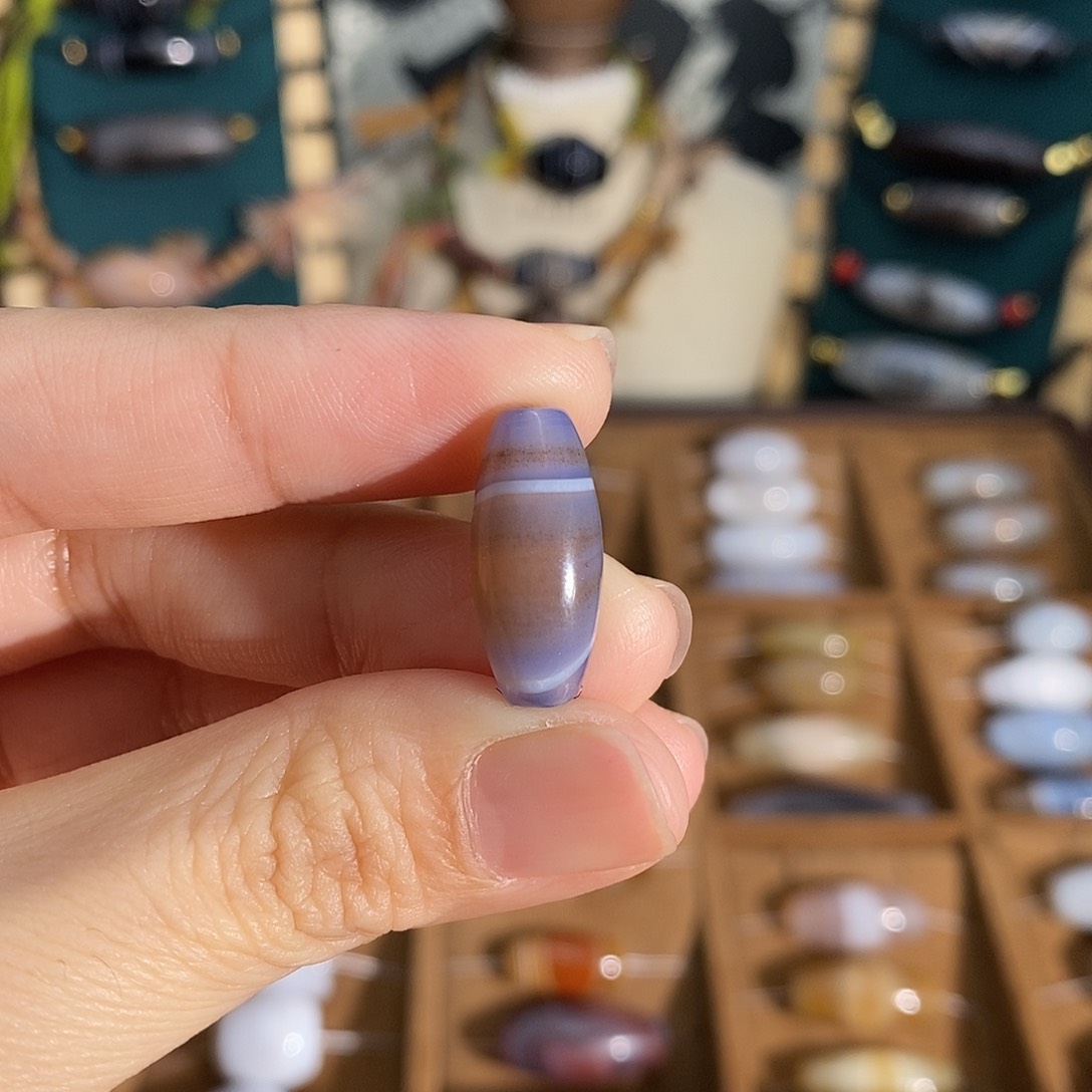 玛瑙/玉髓颈饰未镶嵌三**丸