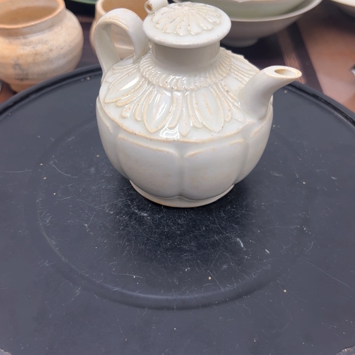 罐e****9影青釉纹饰小执壶