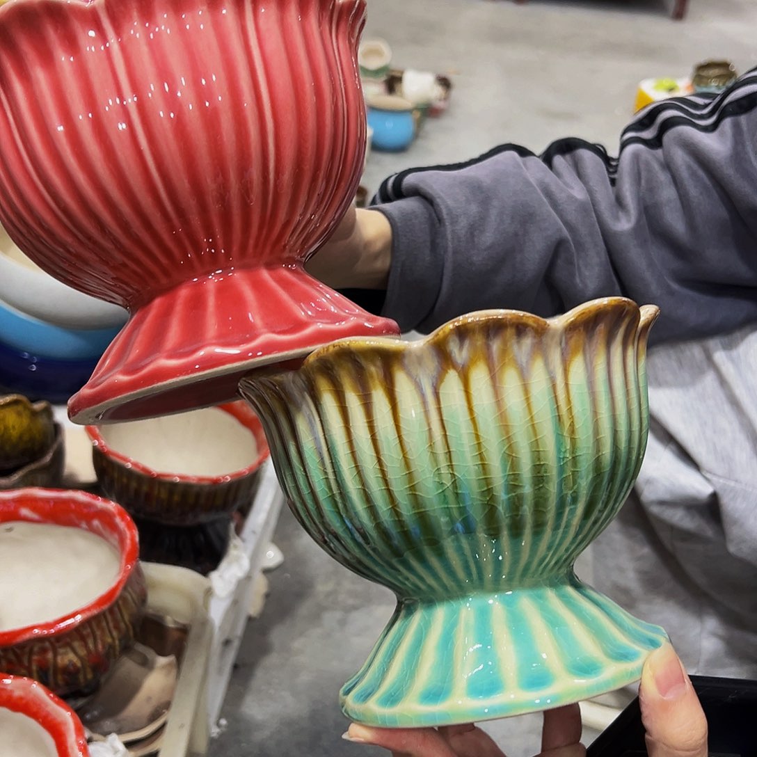 陶瓷口径17高14（大莲花花盆）