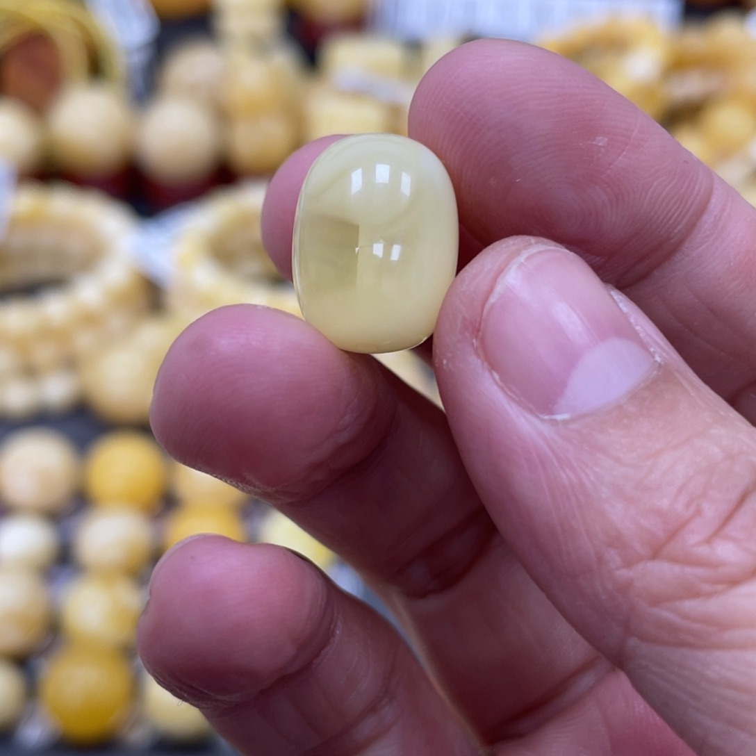 琥珀珠宝奇石未镶嵌12*15.8mm特色荧光珠