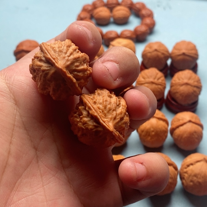 文玩核桃把件火麒麟
