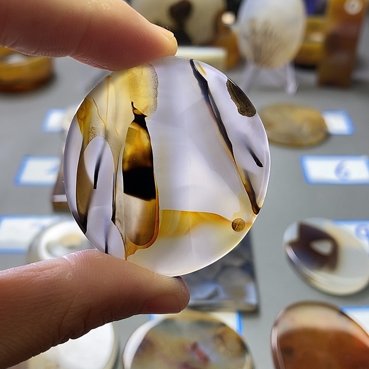 玛瑙/玉髓未镶嵌珠宝半成品96