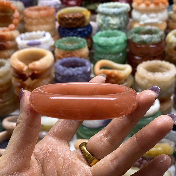 查罗石未镶嵌手镯圈口54