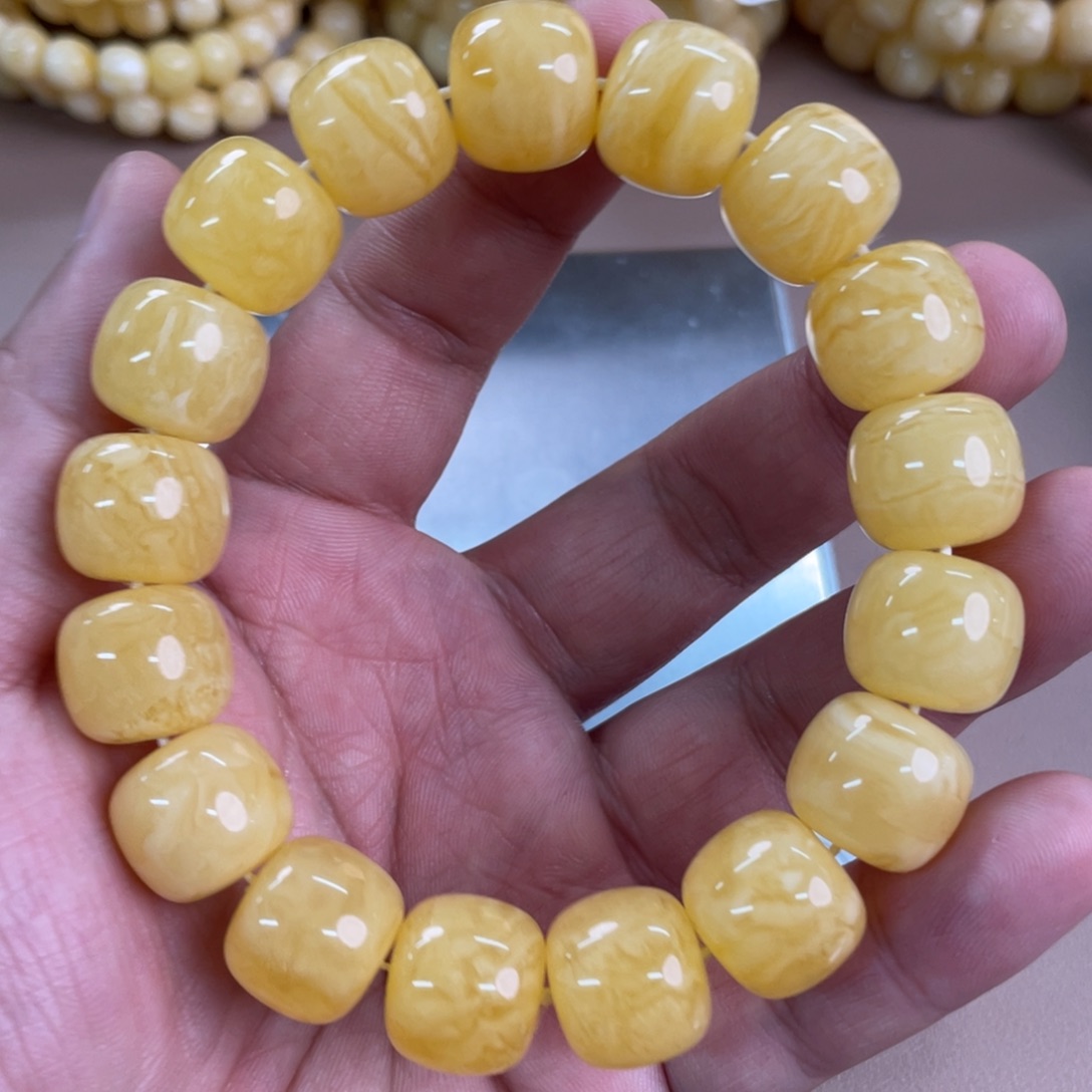 琥珀裸石未镶嵌022000000000