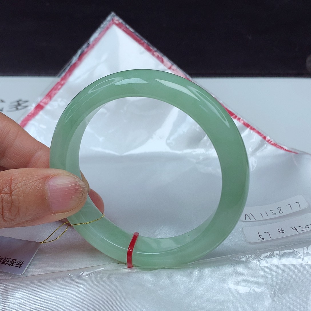 翡翠手镯未镶嵌57圈3877