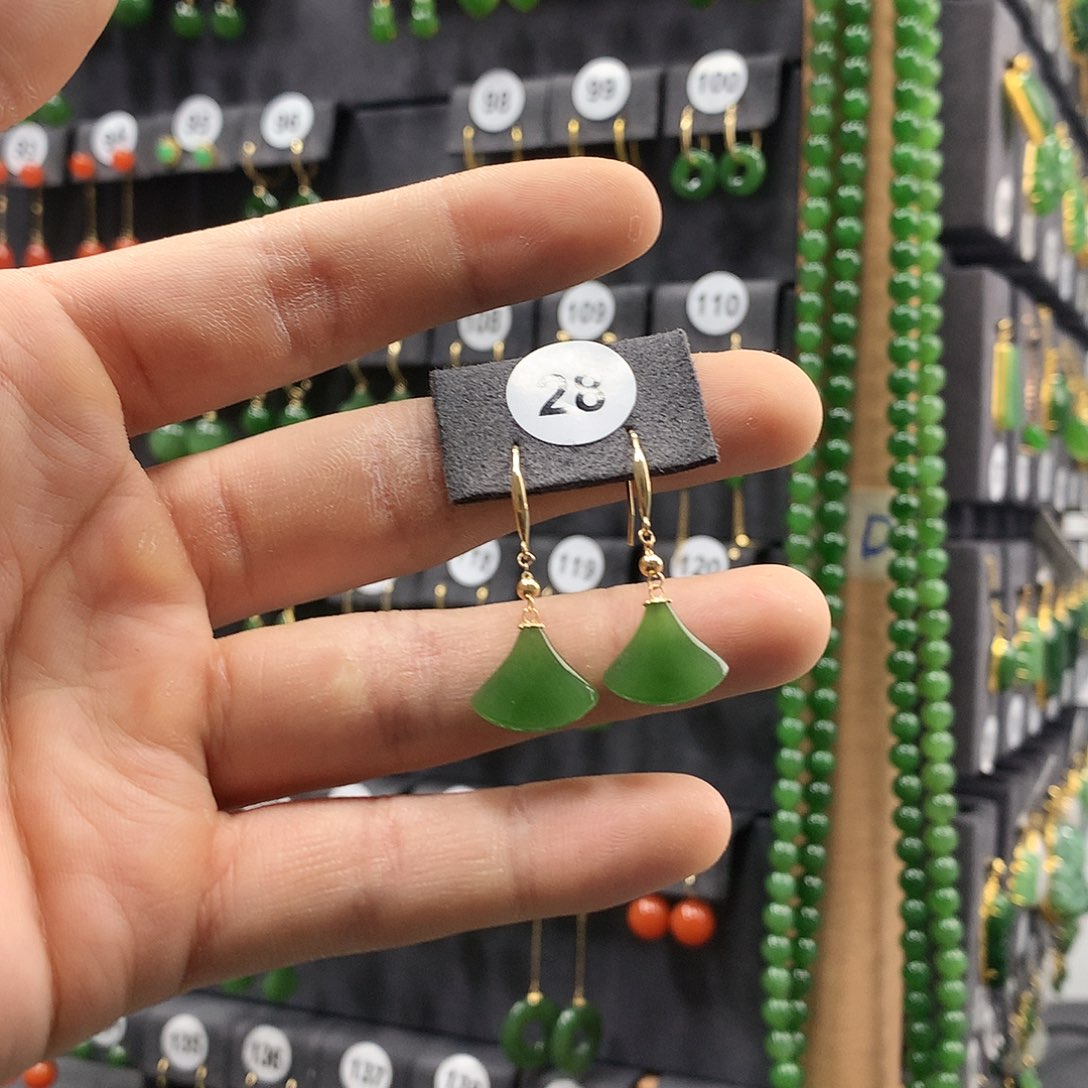 和田玉耳饰18K金镶嵌