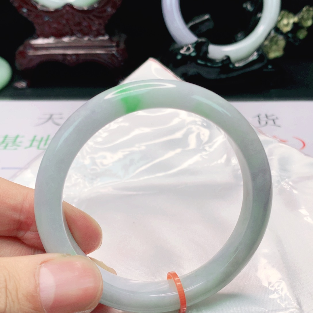 翡翠手镯未镶嵌56 圈天然缅料翡翠A货翡翠时尚女款手镯