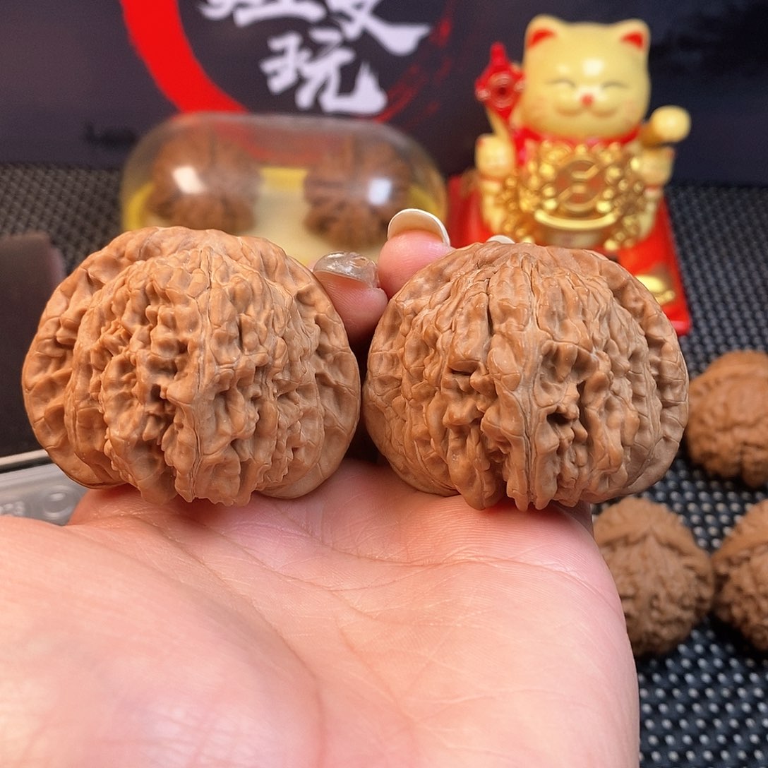 文玩核桃吊坠49尺四座楼全品52.7克