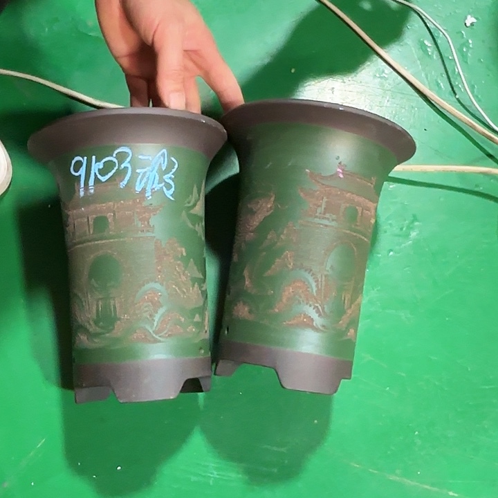 情***钟紫砂花盆微瑕中号