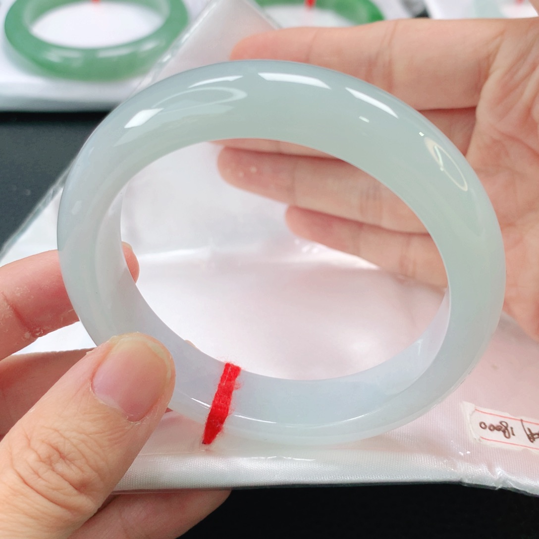 未镶嵌手镯翡翠缅甸55.6