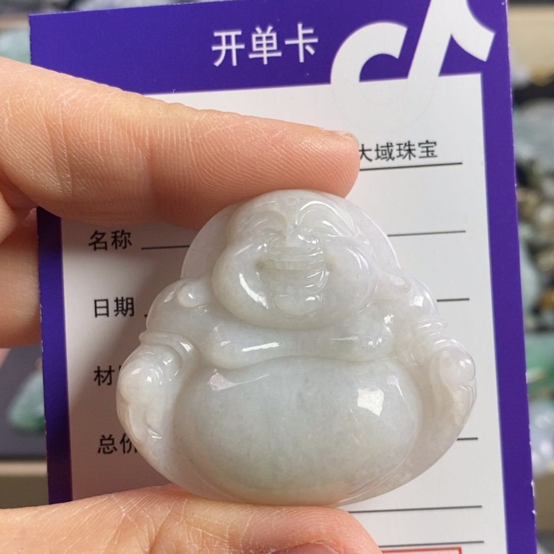 翡翠颈饰未镶嵌佛公