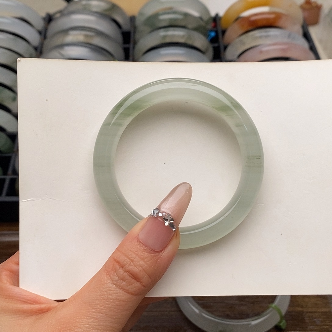 石英质玉未镶嵌手镯