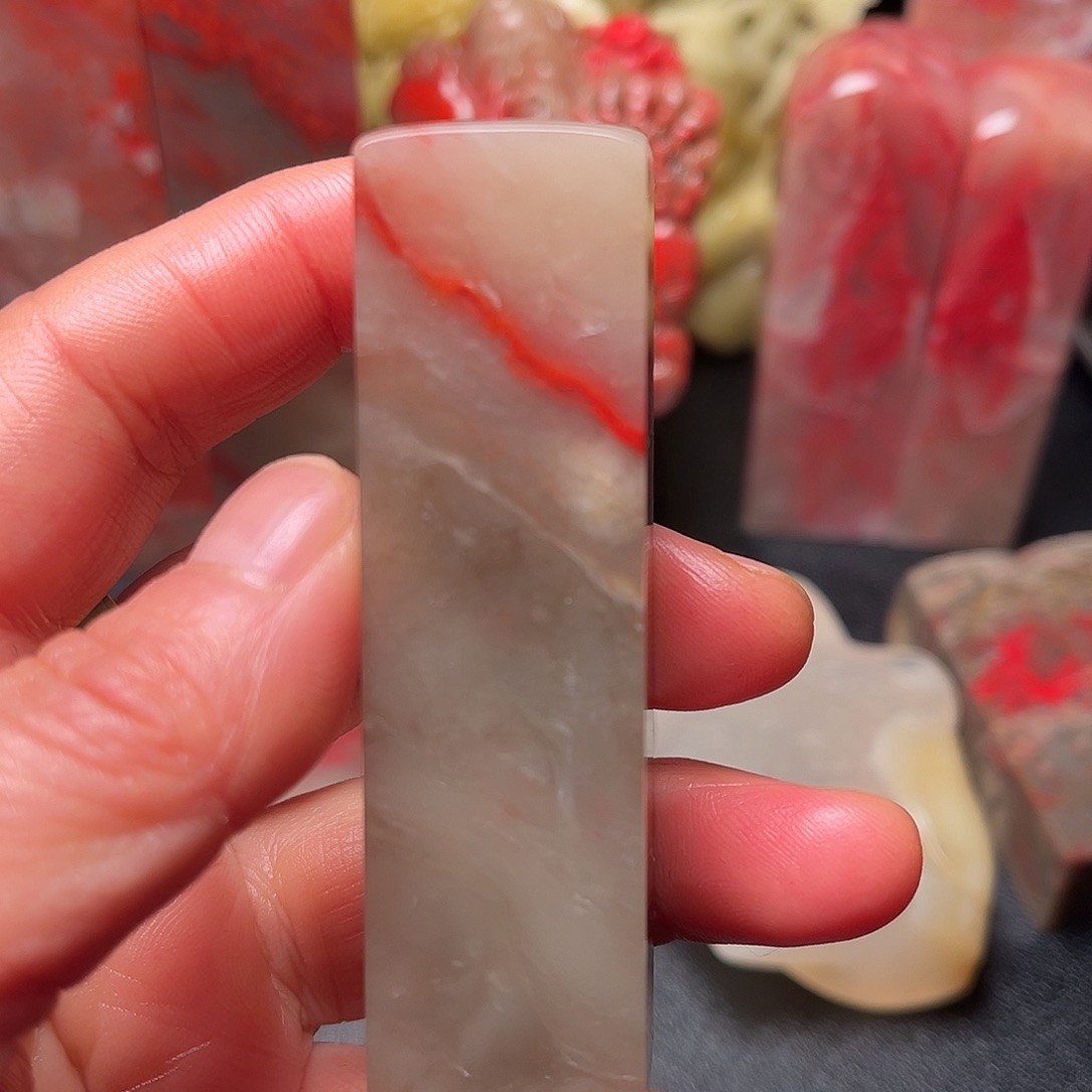 昌化石巴林欢血石