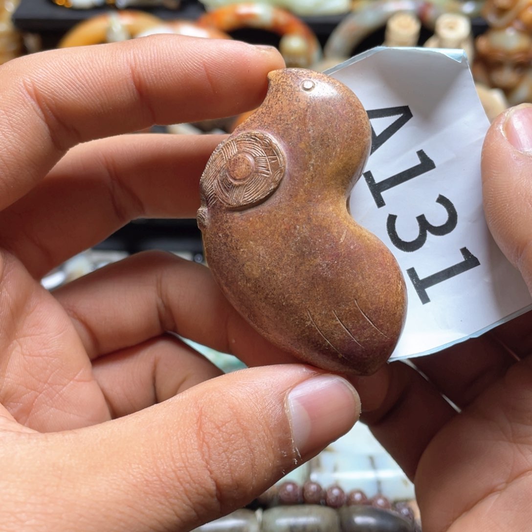 和田玉（糖玉）挂件未镶嵌