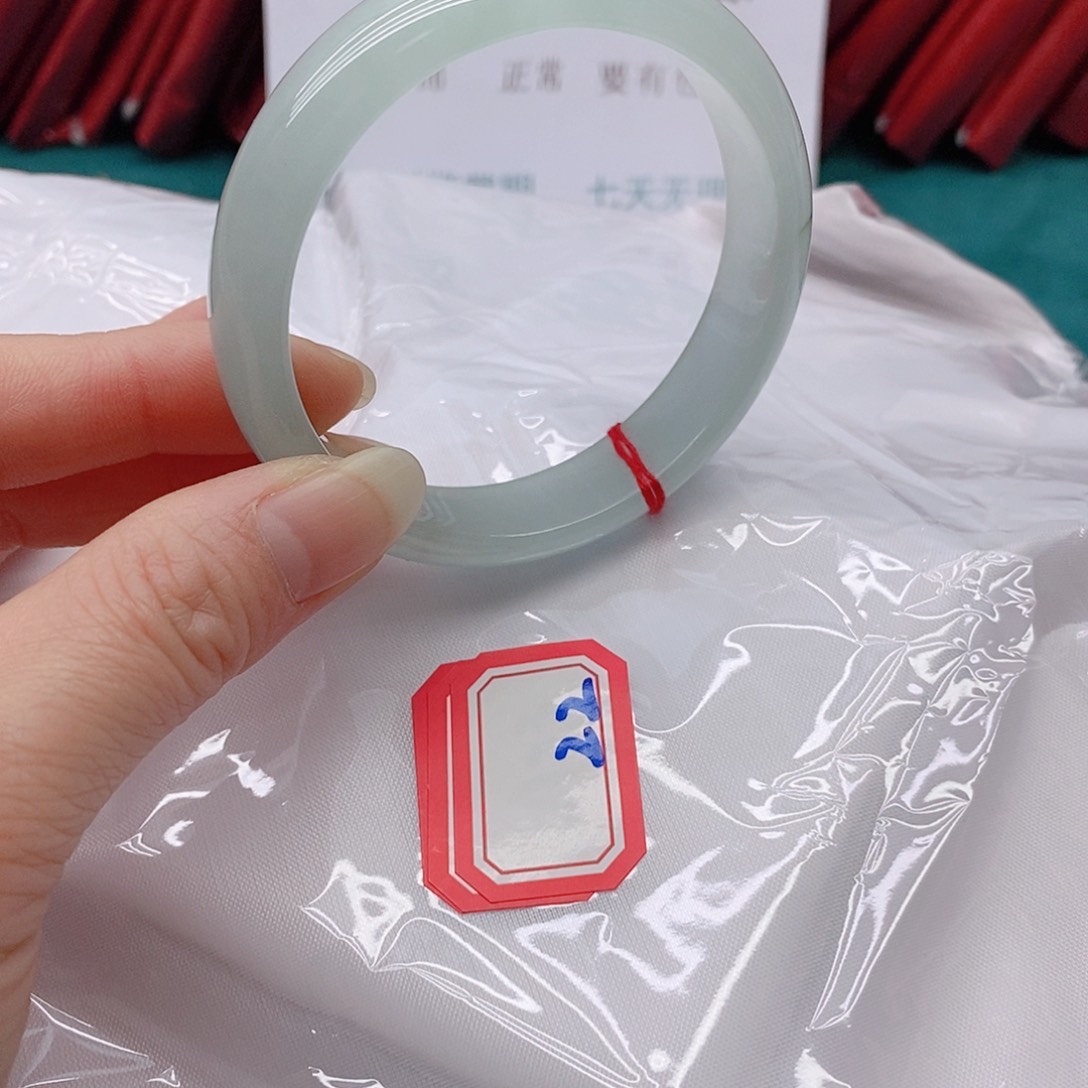 翡翠手镯未镶嵌风****孩22222222222
