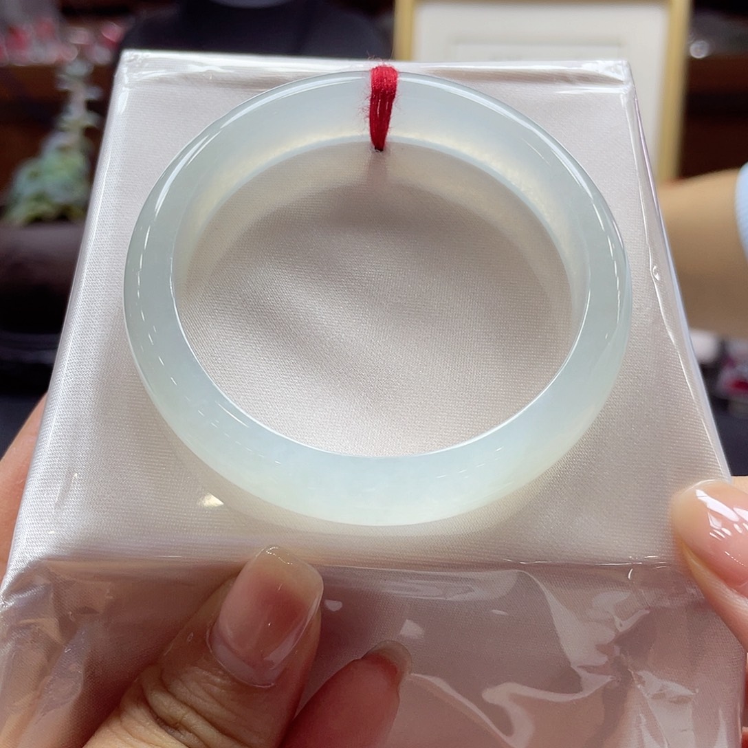 翡翠手镯未镶嵌6 号链接