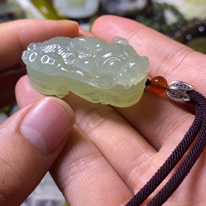 岫玉岫玉颈饰未镶嵌