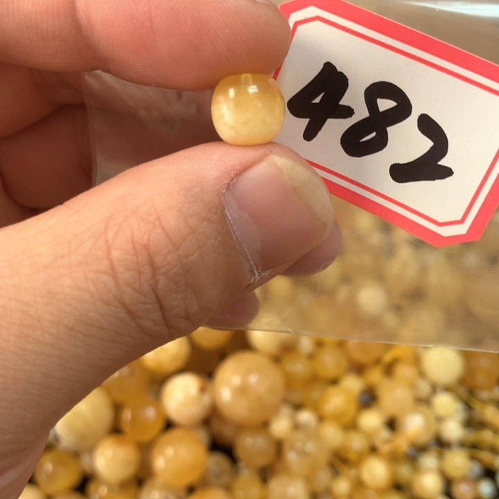 琥珀未镶嵌珠宝奇石瑕疵9.7