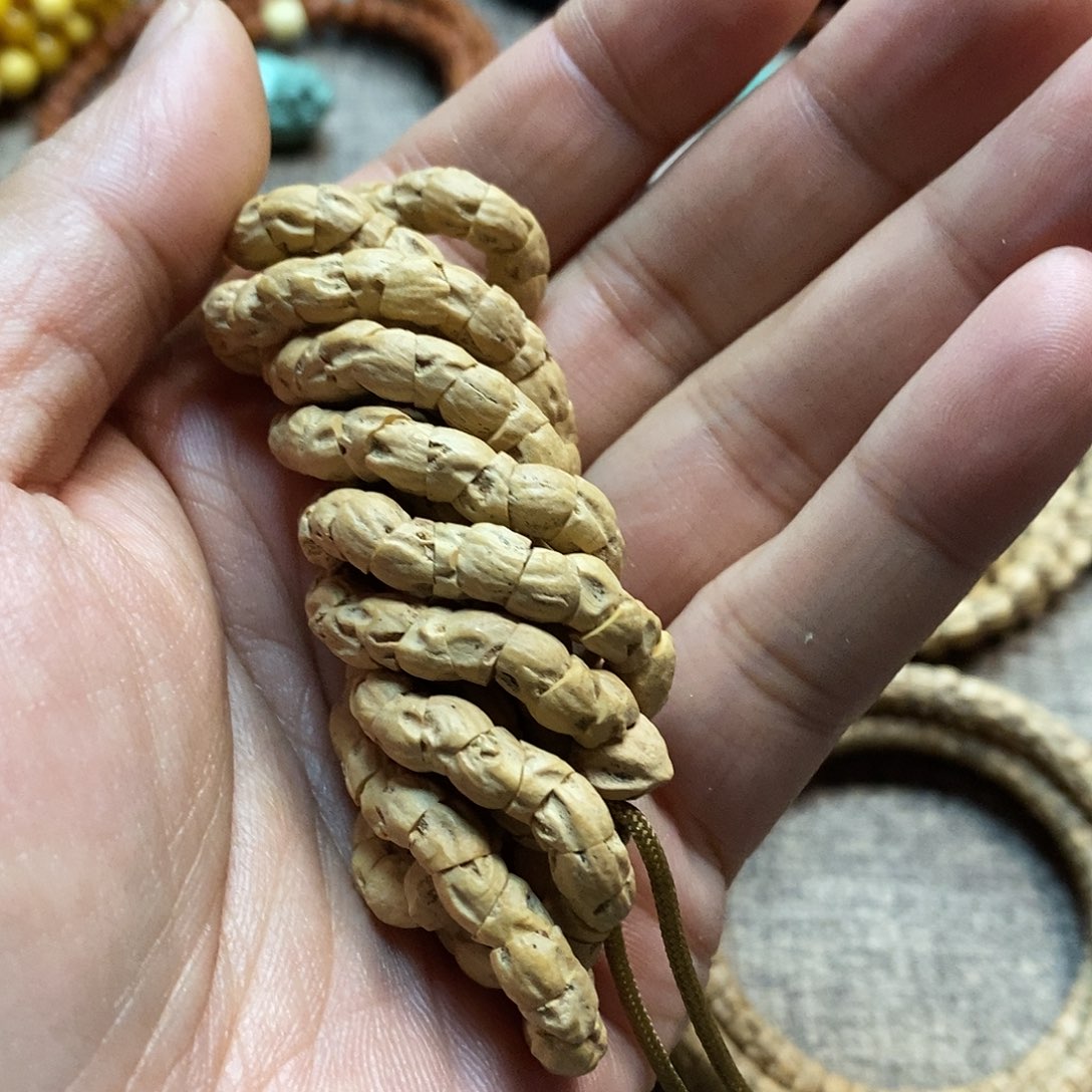 吊坠柏香籽/百香籽热振粉油皮几何大肠