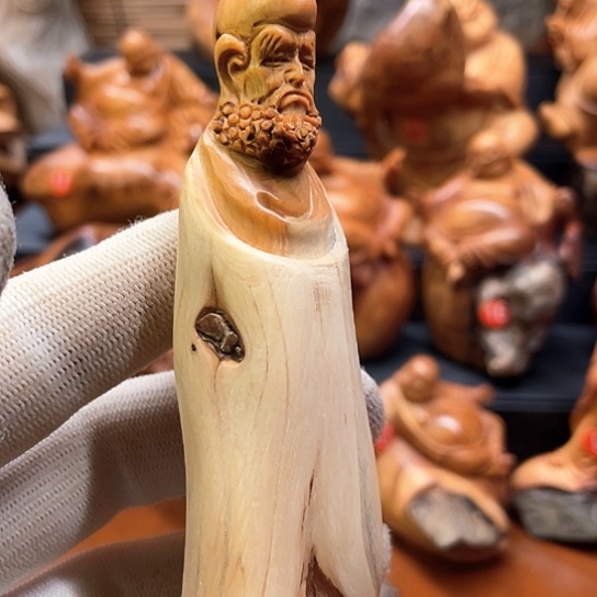 柏木（崖柏）Jjjjjjnhbbbbvvhhhhhhvb