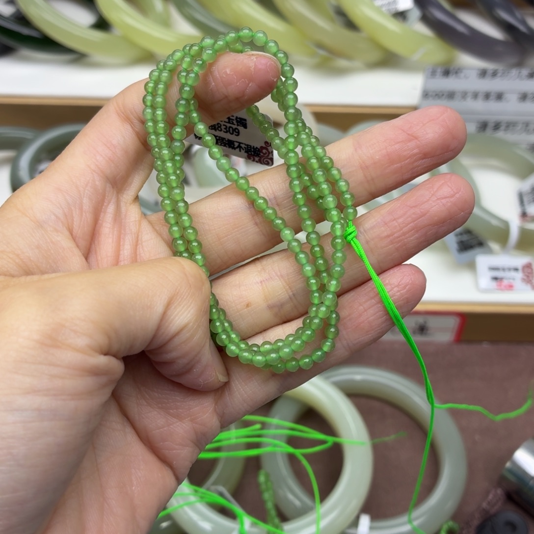 零***灵颈饰未镶嵌和田玉