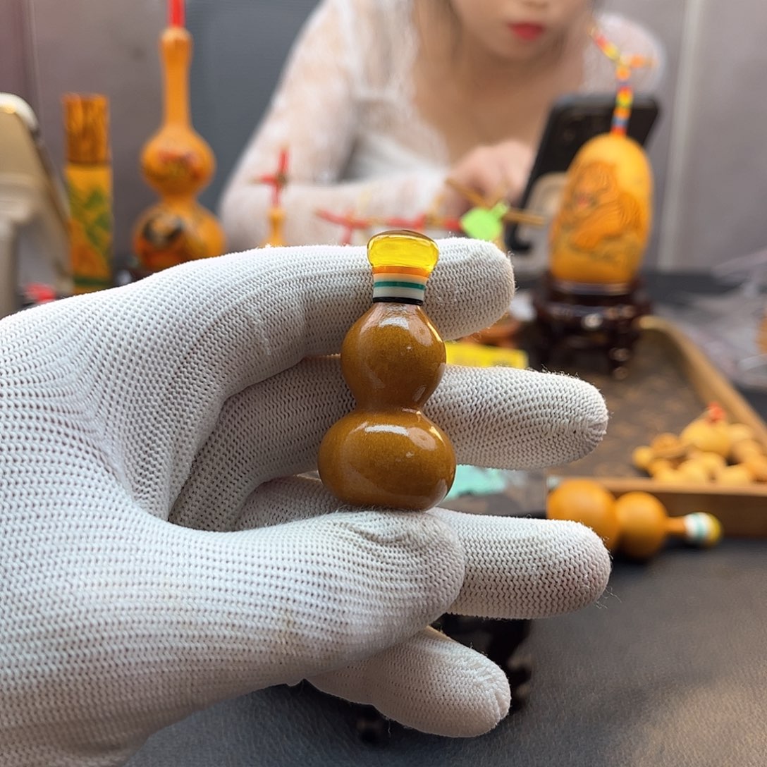 崇***饼啦咯啦咯啦咯啦咯啦咯啦咯