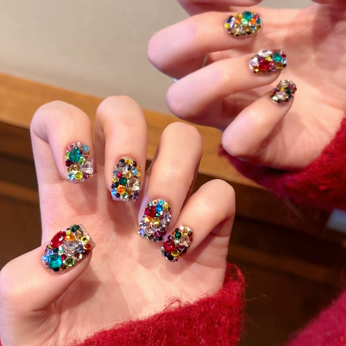 『无限闪耀』重工满钻奢华感纯手工穿戴甲，钻颜色形状随集哦