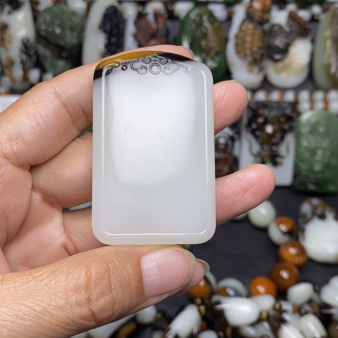 东***级和田玉未镶嵌吊坠(不含链)