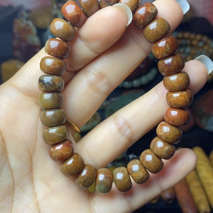 手链未镶嵌岫岩河磨玉（透闪石质玉）