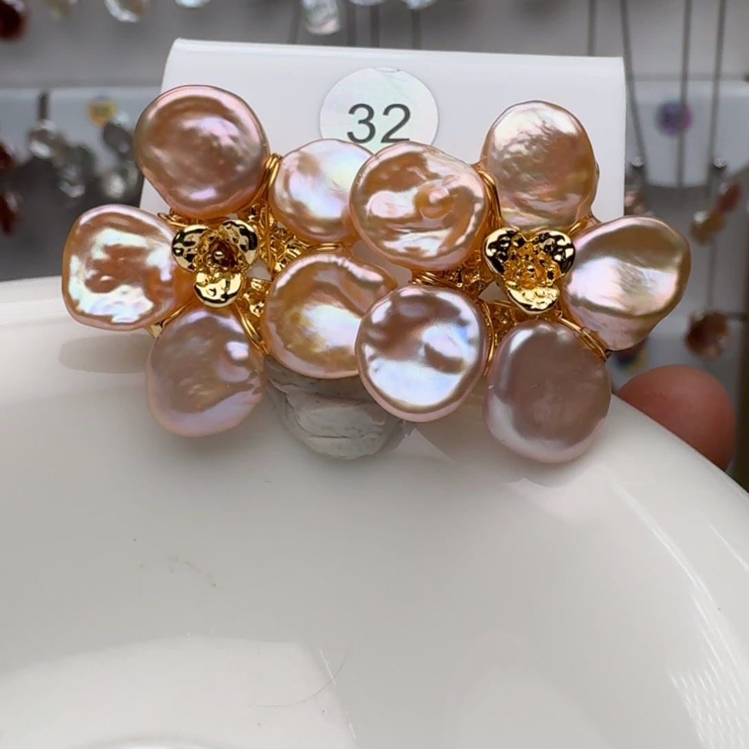 淡水珍珠未镶嵌耳饰