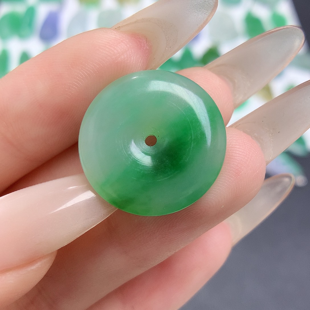定制翡翠未镶嵌平安扣
