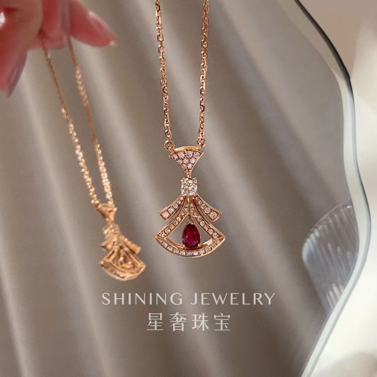 【星奢珠宝】18k金钻石裙子项链天然真钻气质时尚灵动（少量库存）