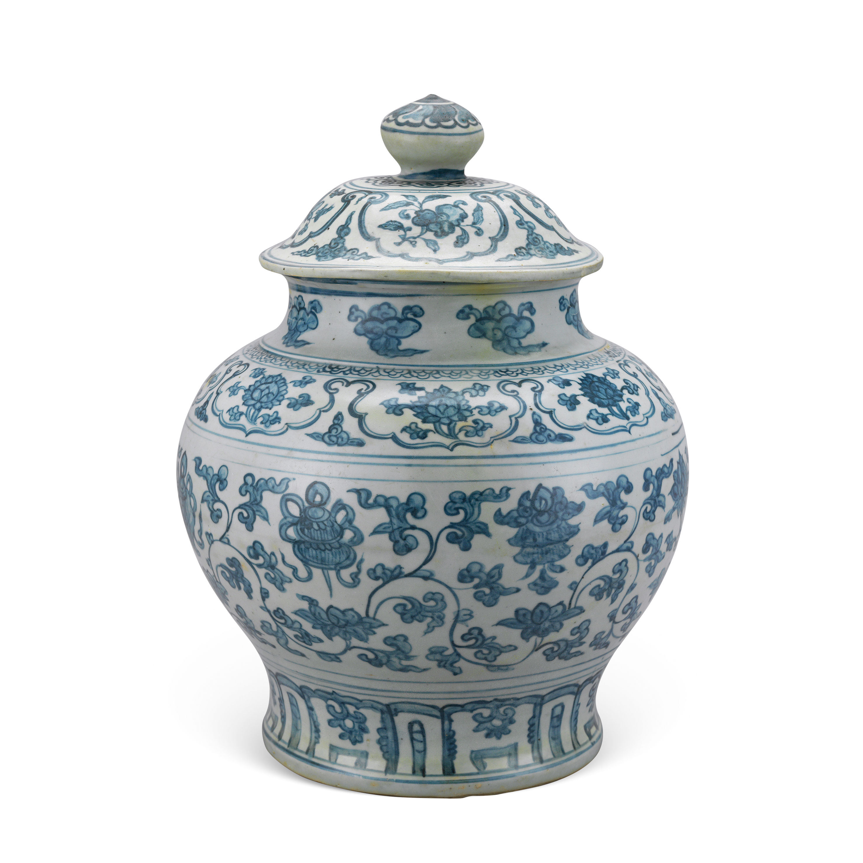 【拍卖预展】Lot21 明代 青花八宝莲花纹将军罐