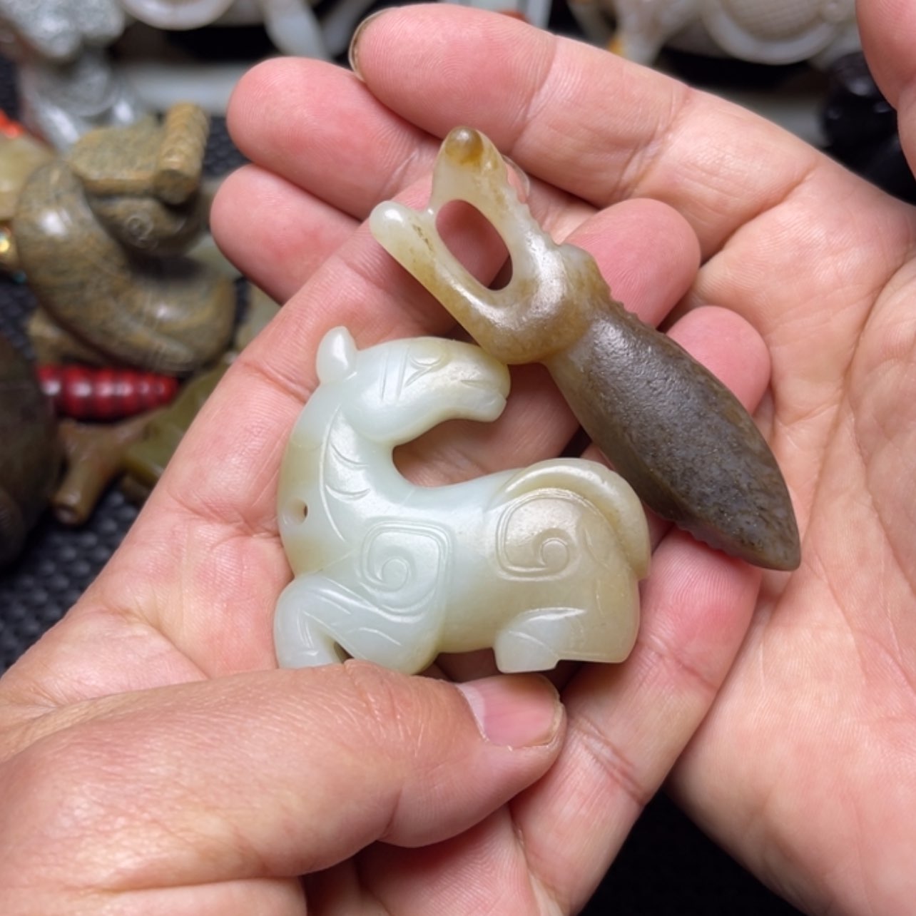 【闪购商品】和田玉挂件未镶嵌黑**客