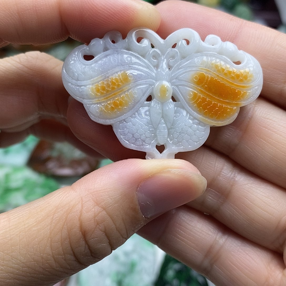 颈饰未镶嵌翡翠牌子