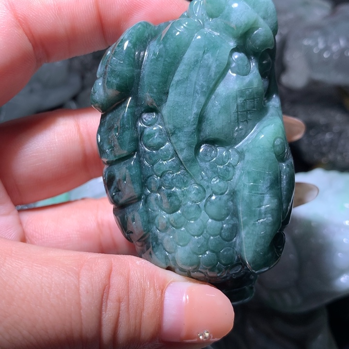 翡翠未镶嵌颈饰保真天然A货翡翠