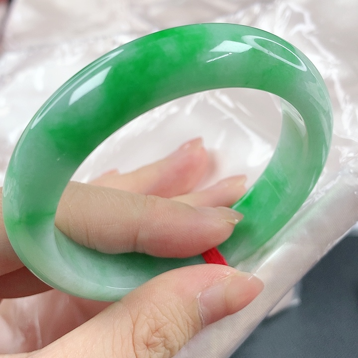 未镶嵌手镯翡翠，307