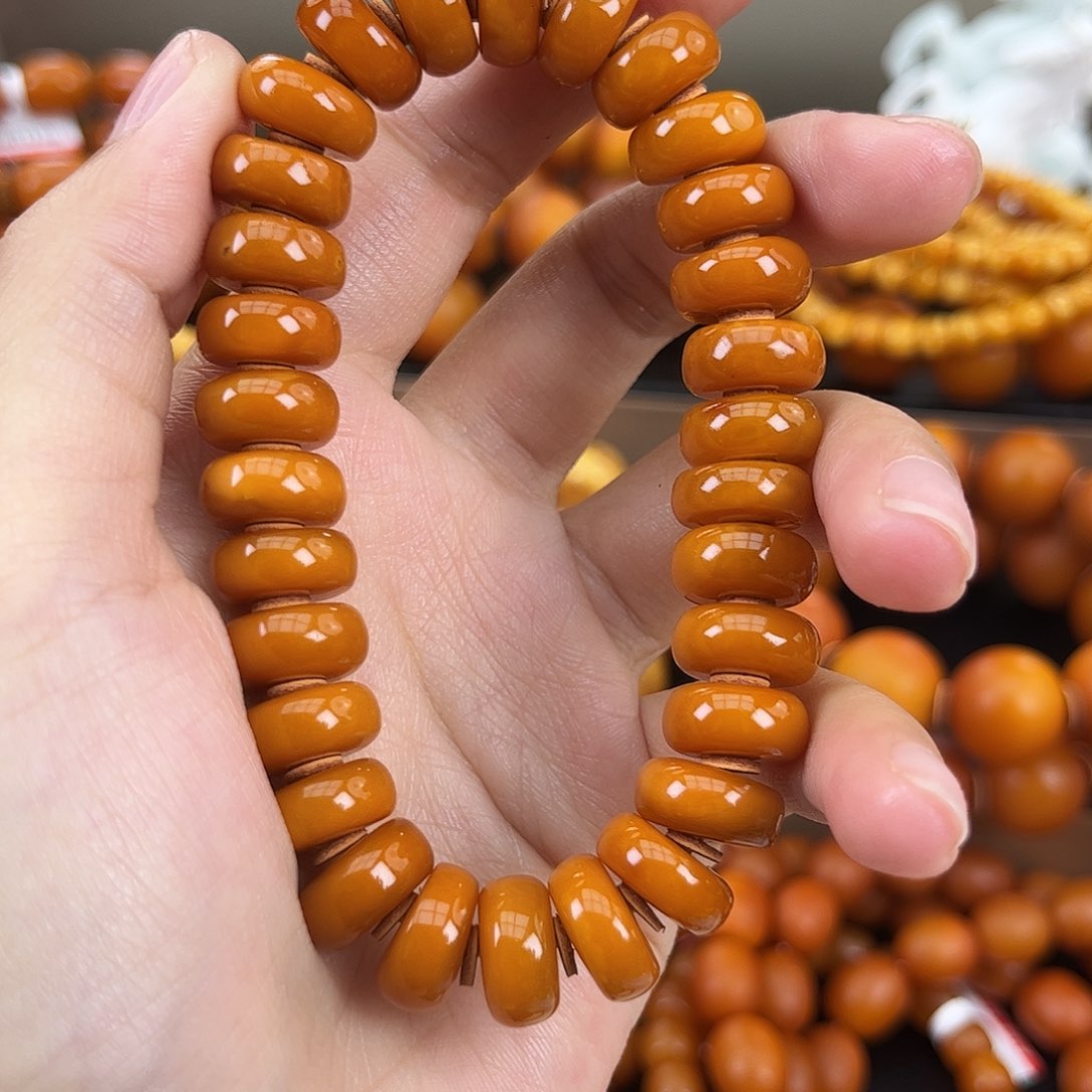 琥珀颈饰未镶嵌蜜蜡
