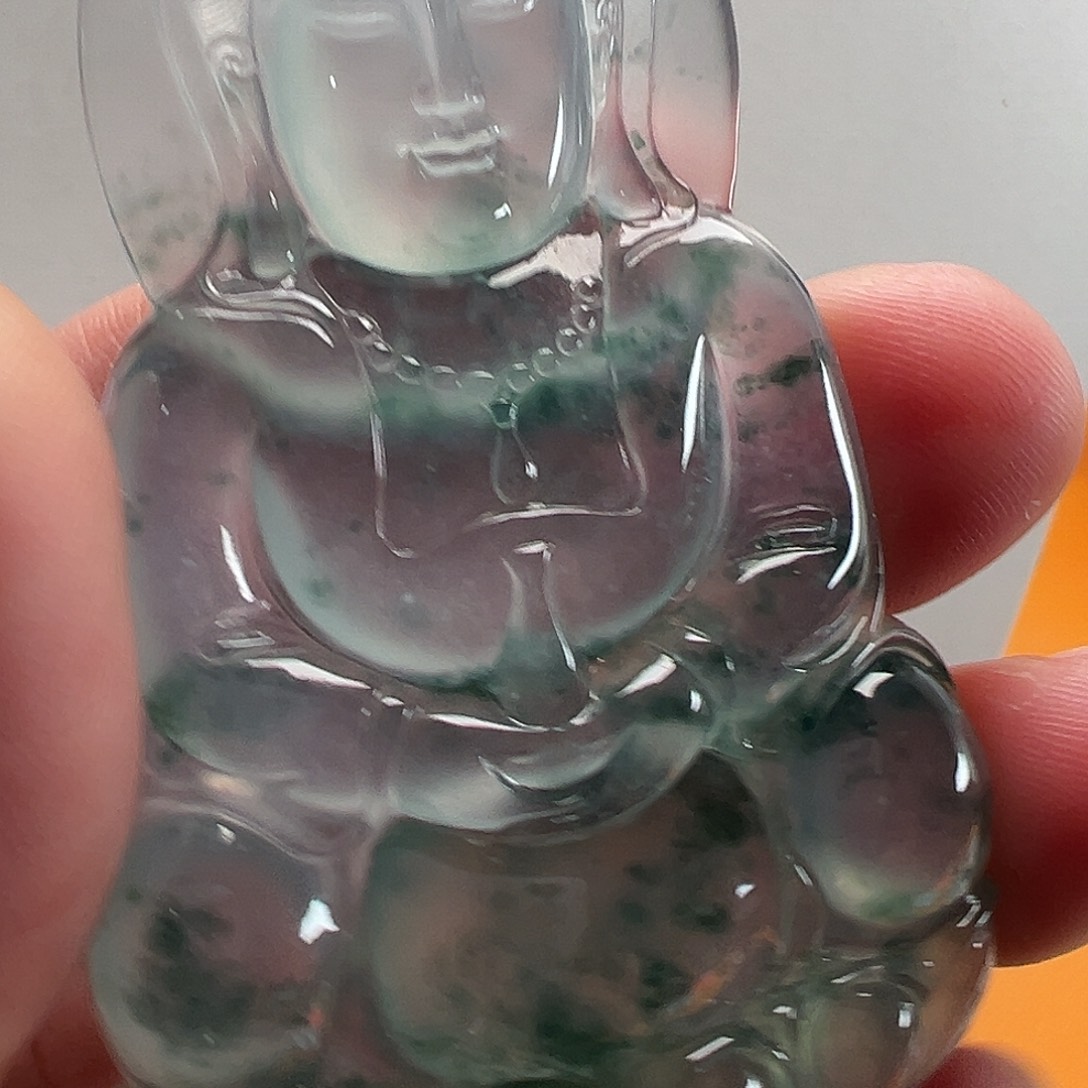 翡翠颈饰未镶嵌高冰飘蓝花观音