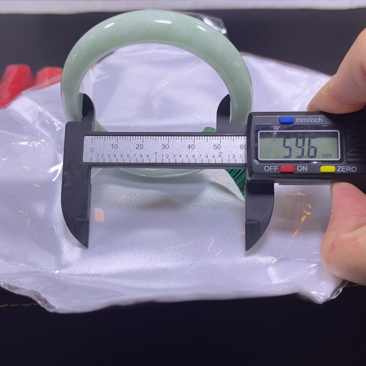 翡翠手镯未镶嵌天然A货翡翠缅料手镯多样性发货团购发一件