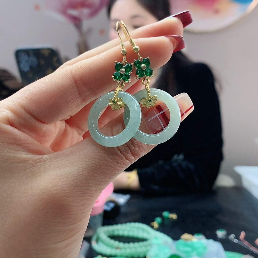 【闪购商品】翡翠耳饰未镶嵌，