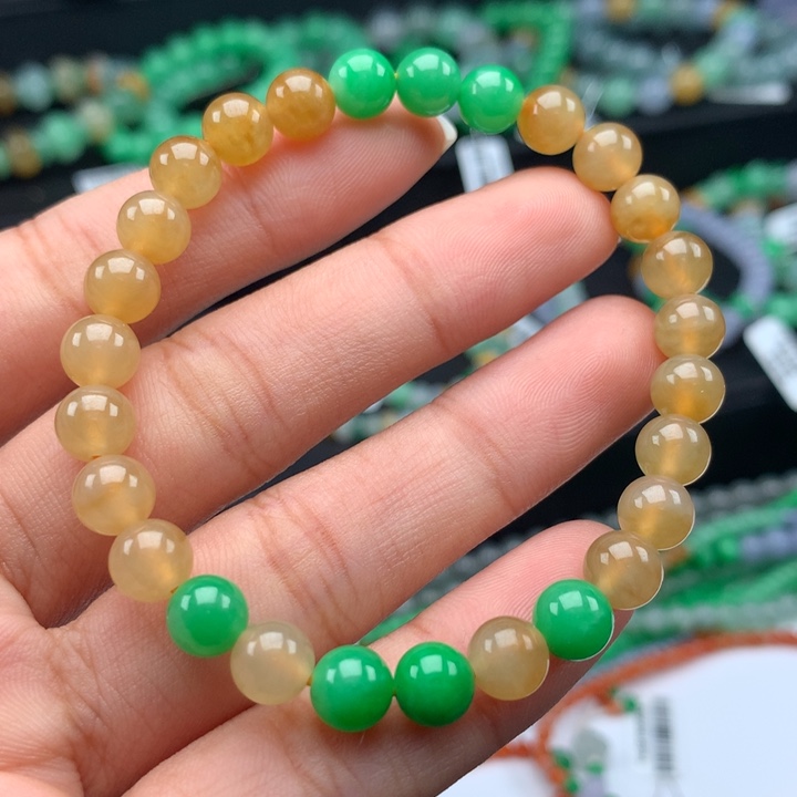 翡翠手镯未镶嵌卡