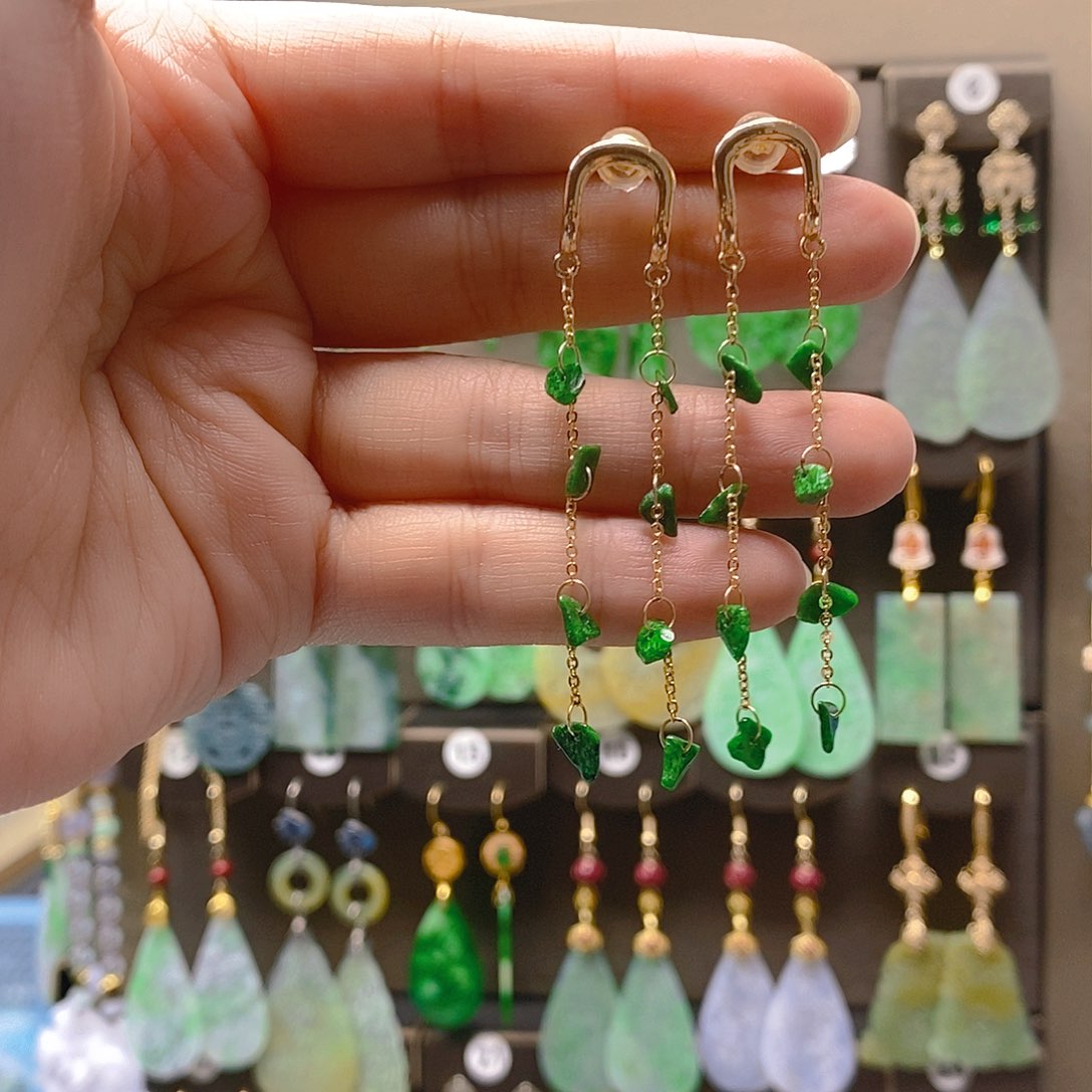 未镶嵌翡翠耳饰翡翠