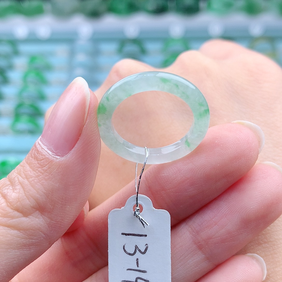 翡翠戒指未镶嵌H*H缅甸翡翠A货