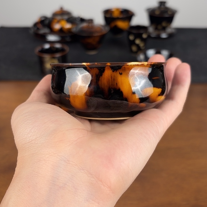 瓷玳瑁釉矮炉式杯