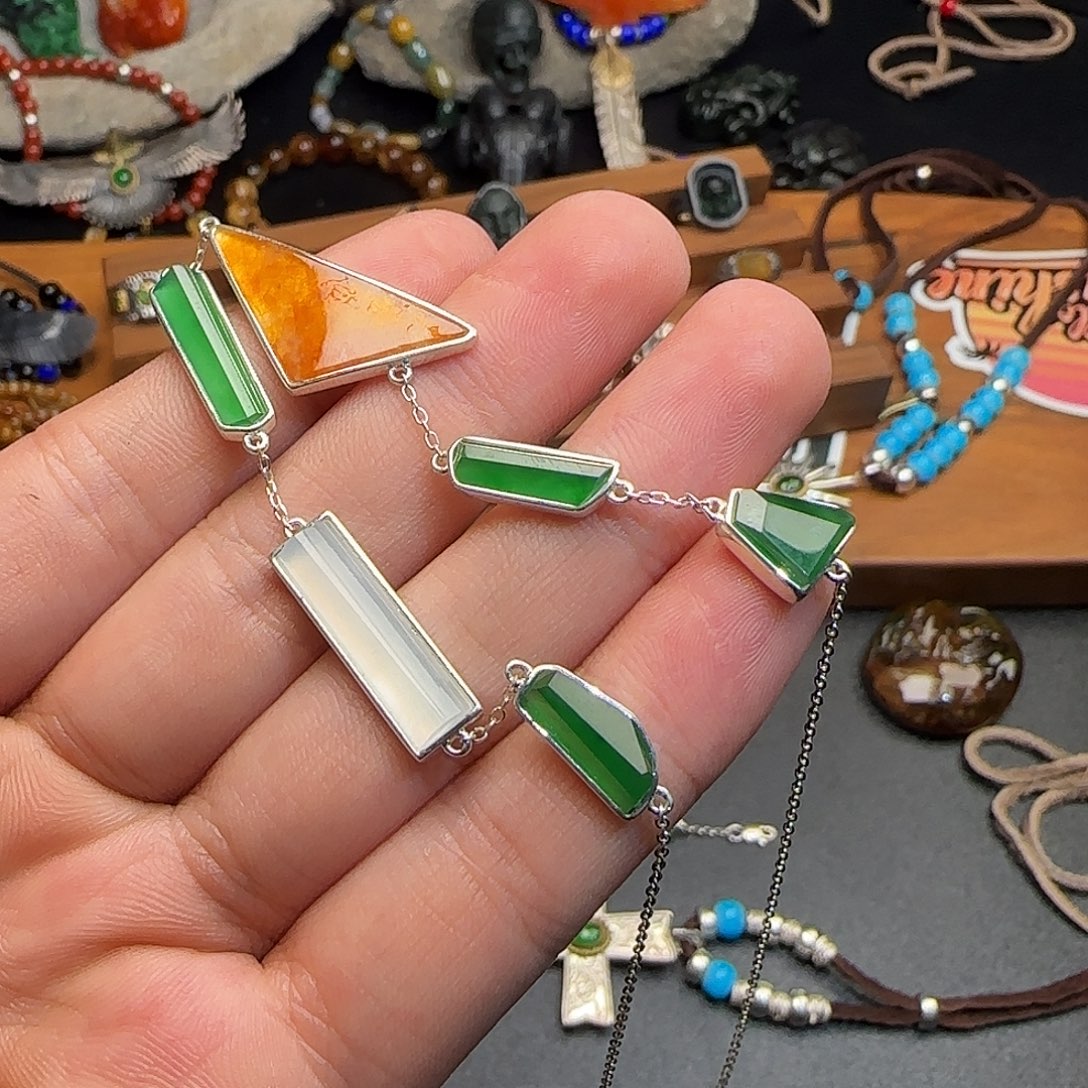 巨***文翡翠银S925镶嵌颈饰