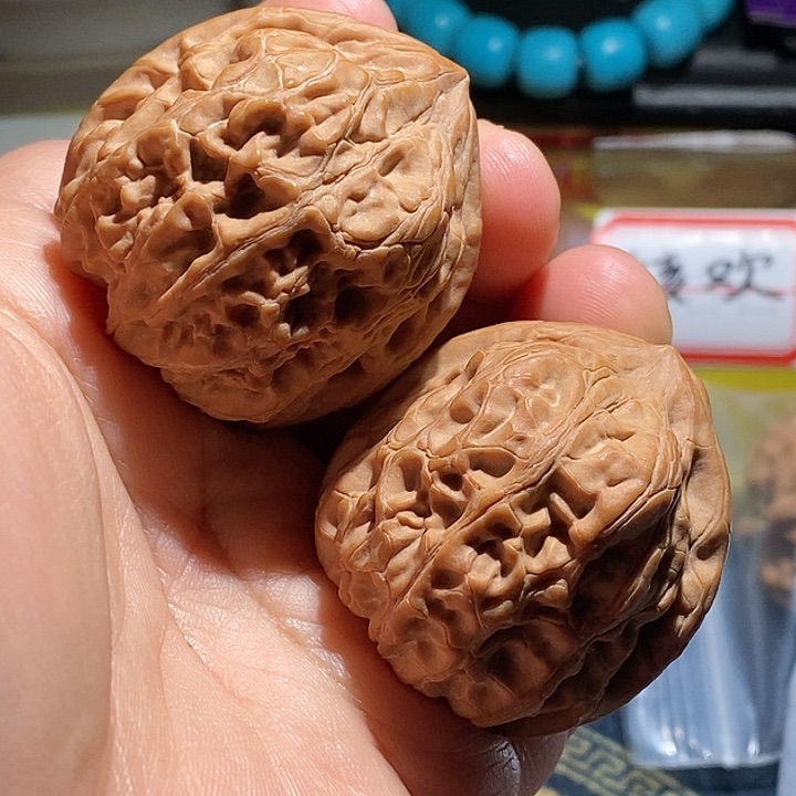 【闪购商品】吊坠文玩核桃九龙方尊