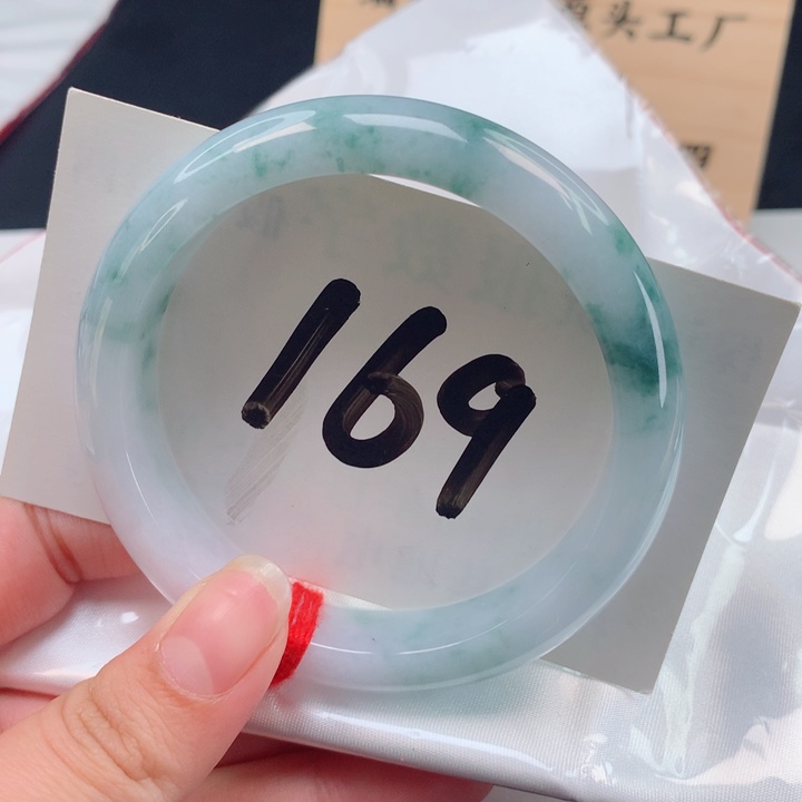 翡翠手镯未镶嵌正圈58.59
